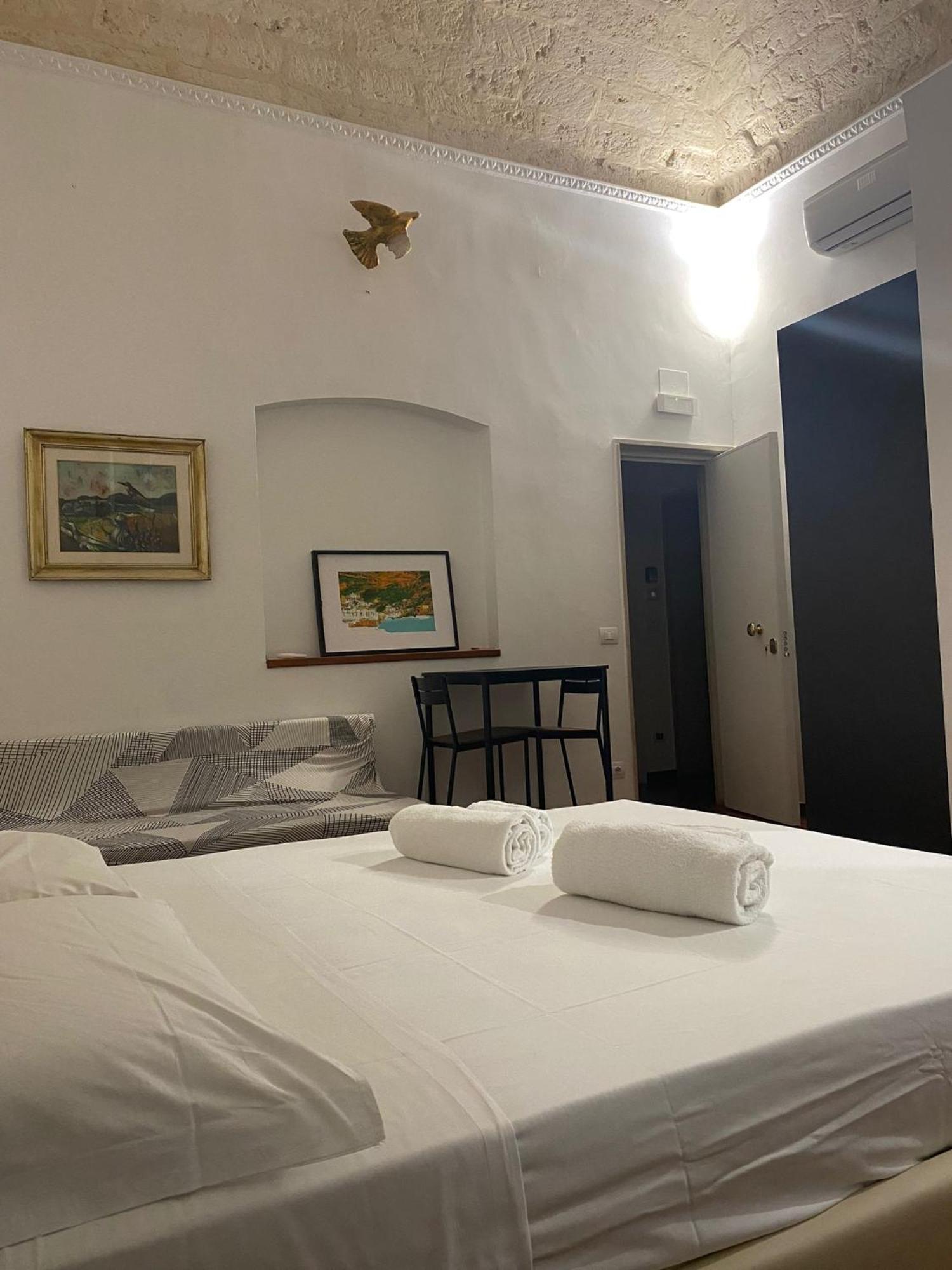 Araba Fenice Apartments - Bari Centro Экстерьер фото